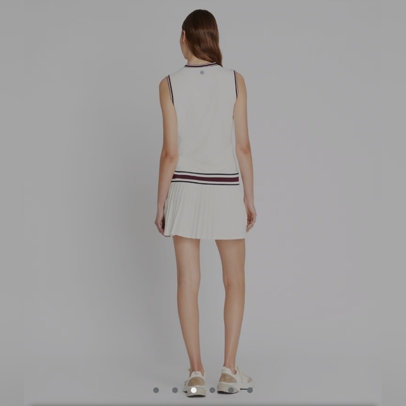 TORY BURCH PERFORMANCE V-NECK TENNIS DRESS - Picture 3 of 5
